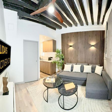 Chic Louvre Apartment Париж Экстерьер фото